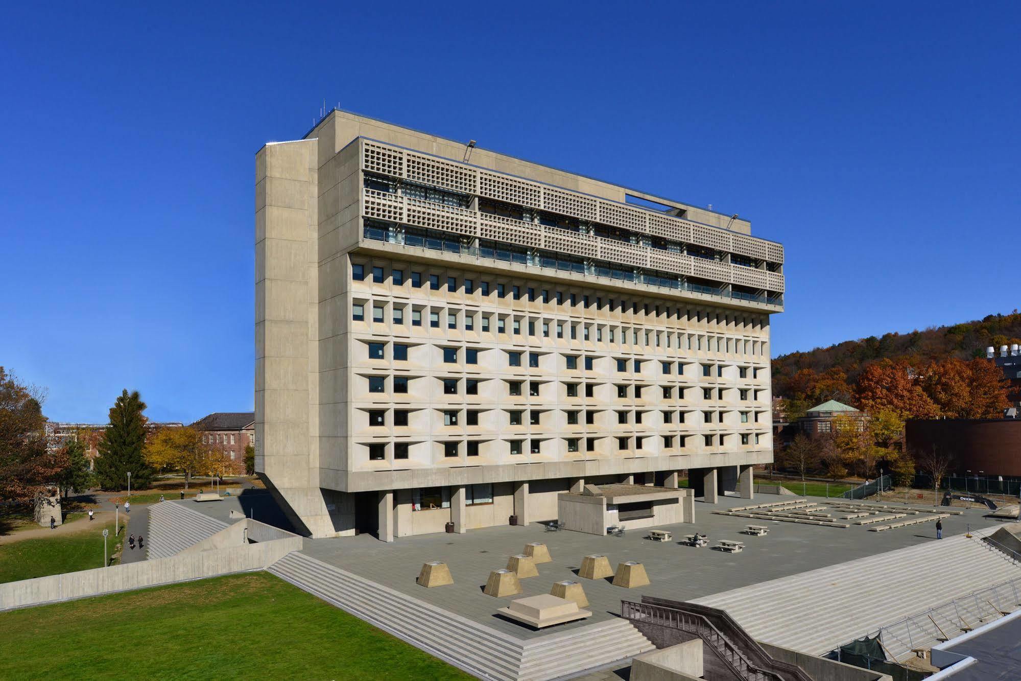 Hotel Umass Amherst Bagian luar foto